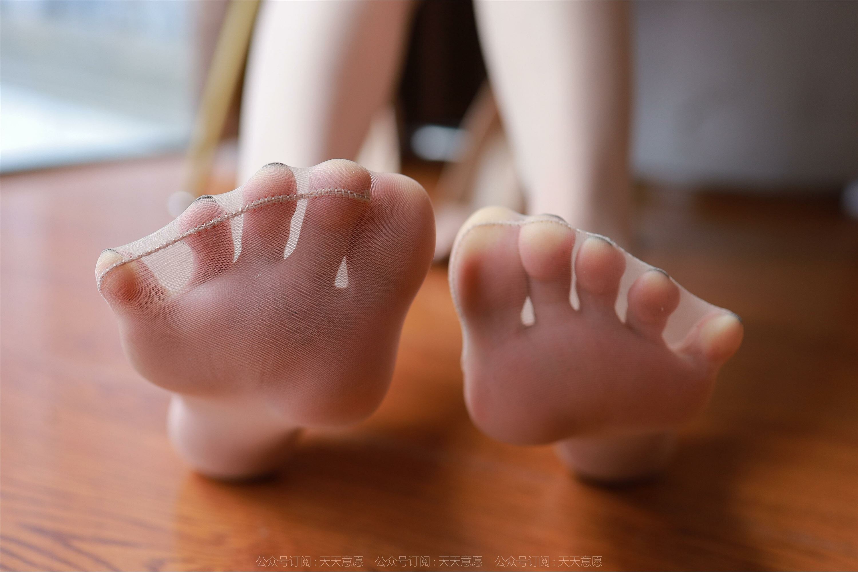 IESS异思趣向  2022.01.07 丝享家983：小六《短发配短裙》